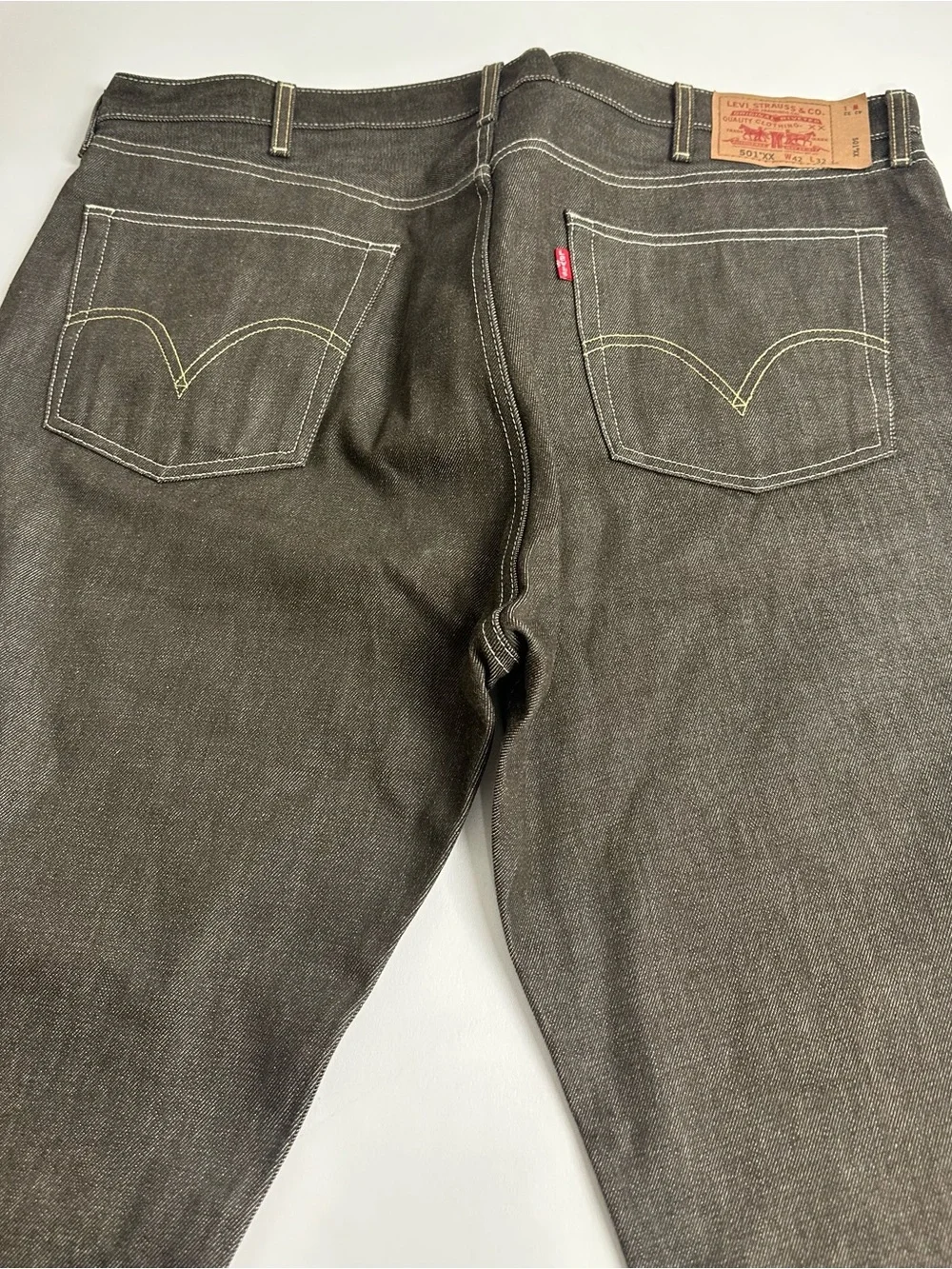 Levi’s 501 men’s 42/32 button fly denim jeans original fit (new)